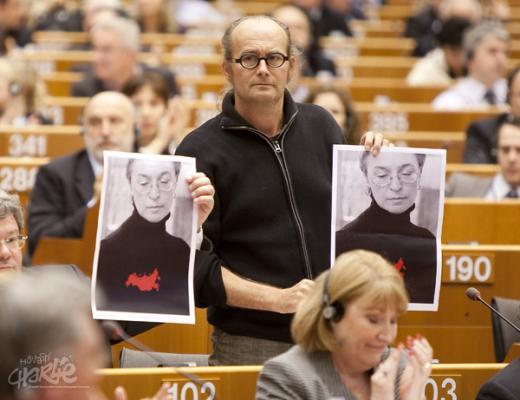 The murder of Anna Politkovskaya in 2006 drew stark attention to the violation of human rights in Russia. We may hope for improvement in this field if the world's great nations and important organisations base their policies on shared values and if the protection of human rights receives the highest priority everywhere. A demonstration in the European Parliament in 2009. (Photo: Corbis/Scanpix)